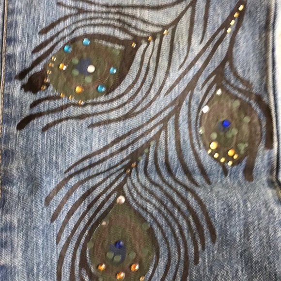 Women’s Embellished Jean Size 7/8 - Picture 3 of 5